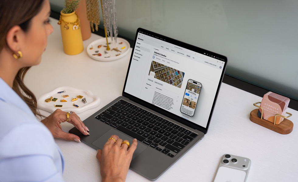 Gabriela uses Apple Business to make her store stand out with photos, business information, and promotions.