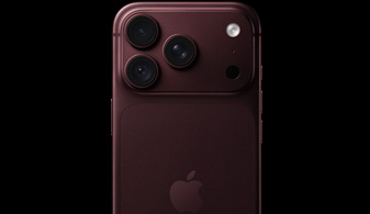 iPhone 18 Pro i bordeaux vist bagfra med et 48 MP-hovedkamera og variabel blændeåbning