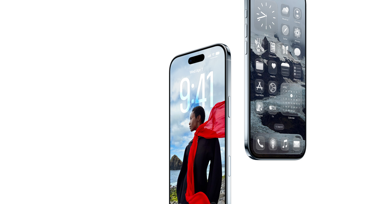 TДве устройства iPhone Air се въртят, преден екстериор, изглед отстрани, тънък профил, динамични Lock Screen, Home Screen с Liquid Glass приложения