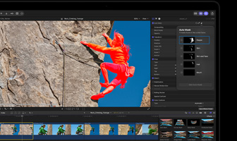 MacBook Pro, Final Cut Pro, Auto-Mask Panel, Kategorie Personen ausgewählt, weitere Kategorien: Haut, Haut und Gesicht, Haare, Mund, kletternde Person in Rottönen, die eine felsige Klippe gegen einen blauen Himmel erklimmt